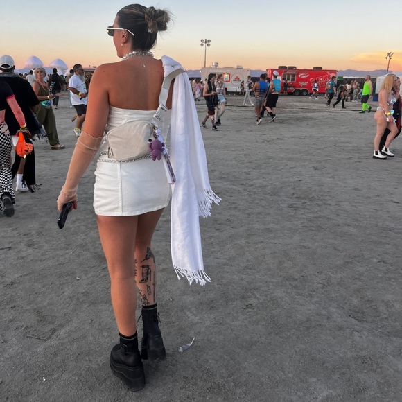 Pull&Bear White denim mini dress - Picture 8 of 14